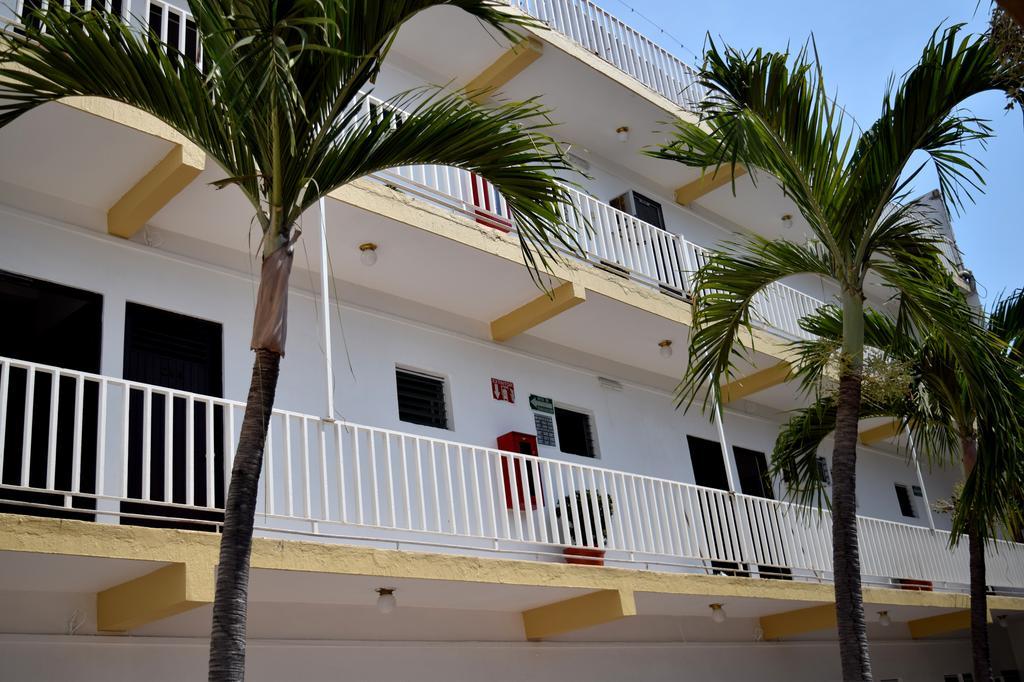 Hotel Lb Manzanillo Exterior foto